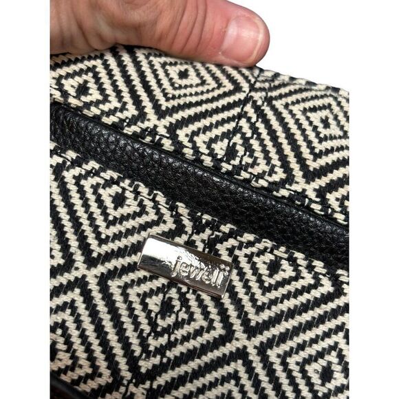 Black & White Geometric Handbag With Adjustable Strap & Inner Pockets - Picture 12 of 14